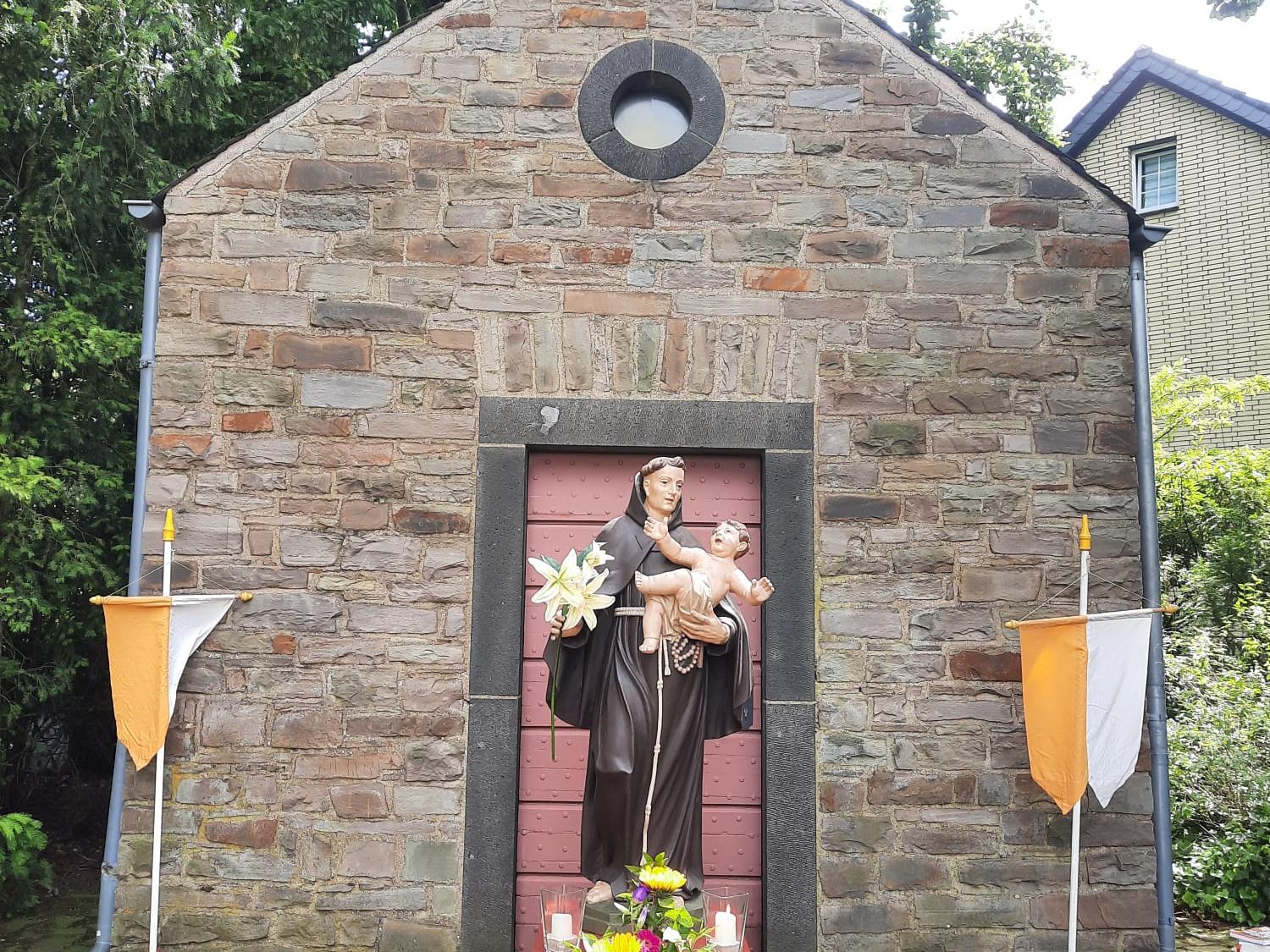 Antoniuskapelle mit dem heiligen Antonius