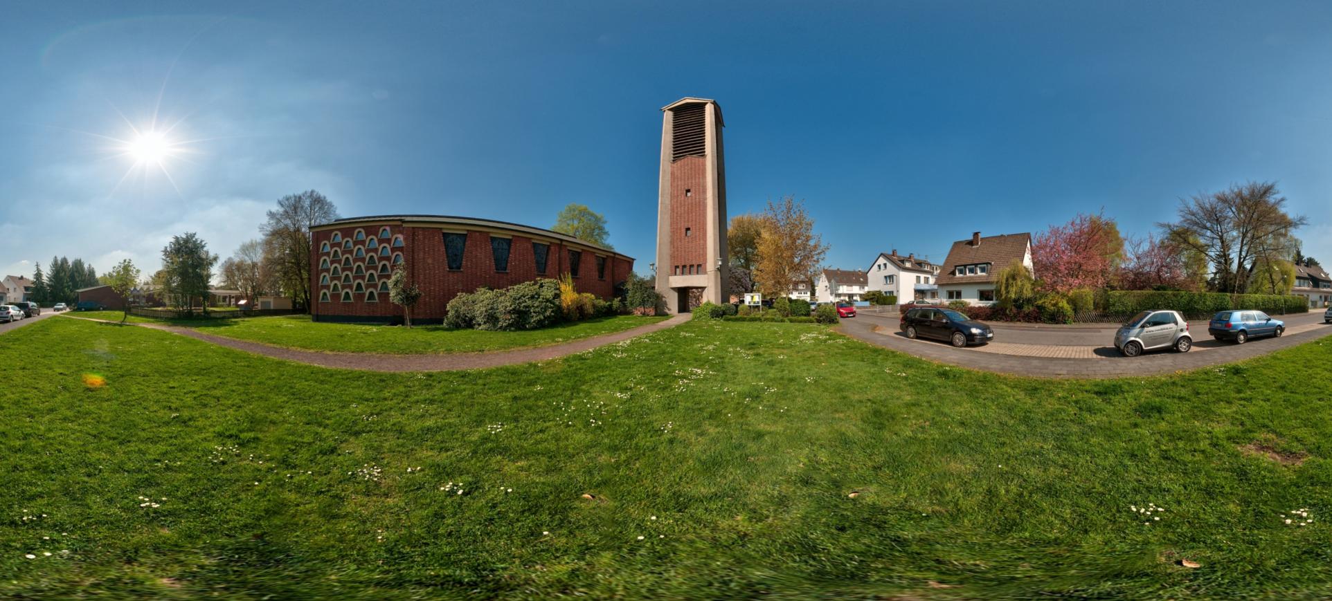 360° Bilder der Kirche aussen