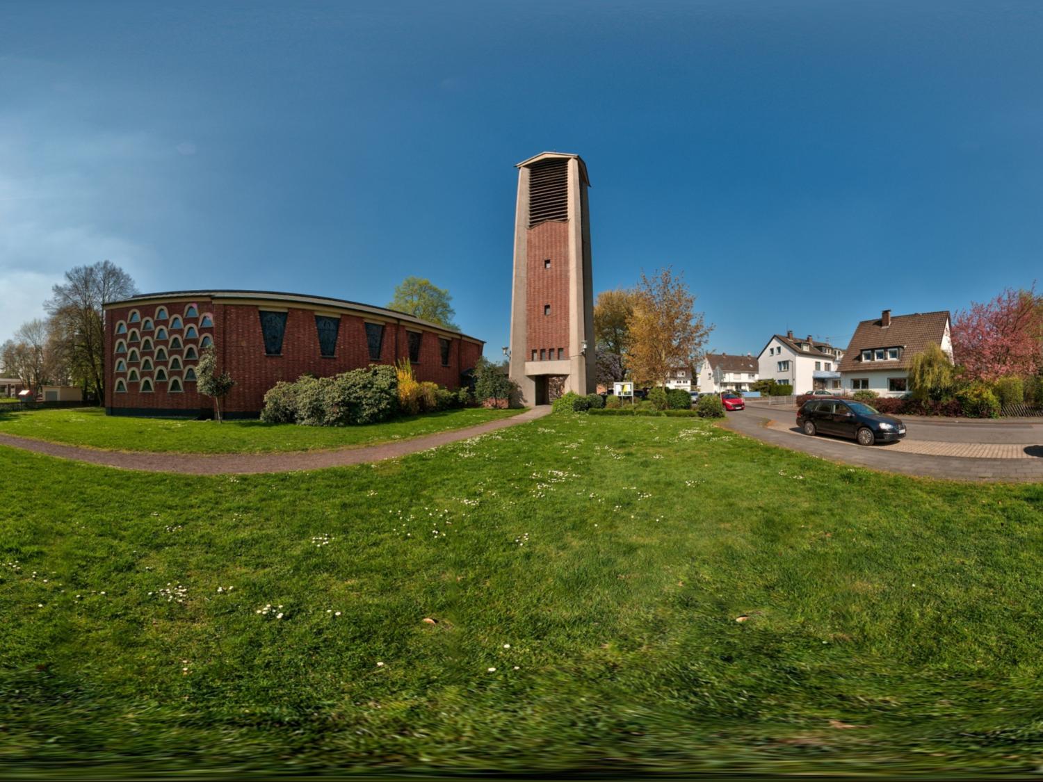 360° Bilder der Kirche aussen