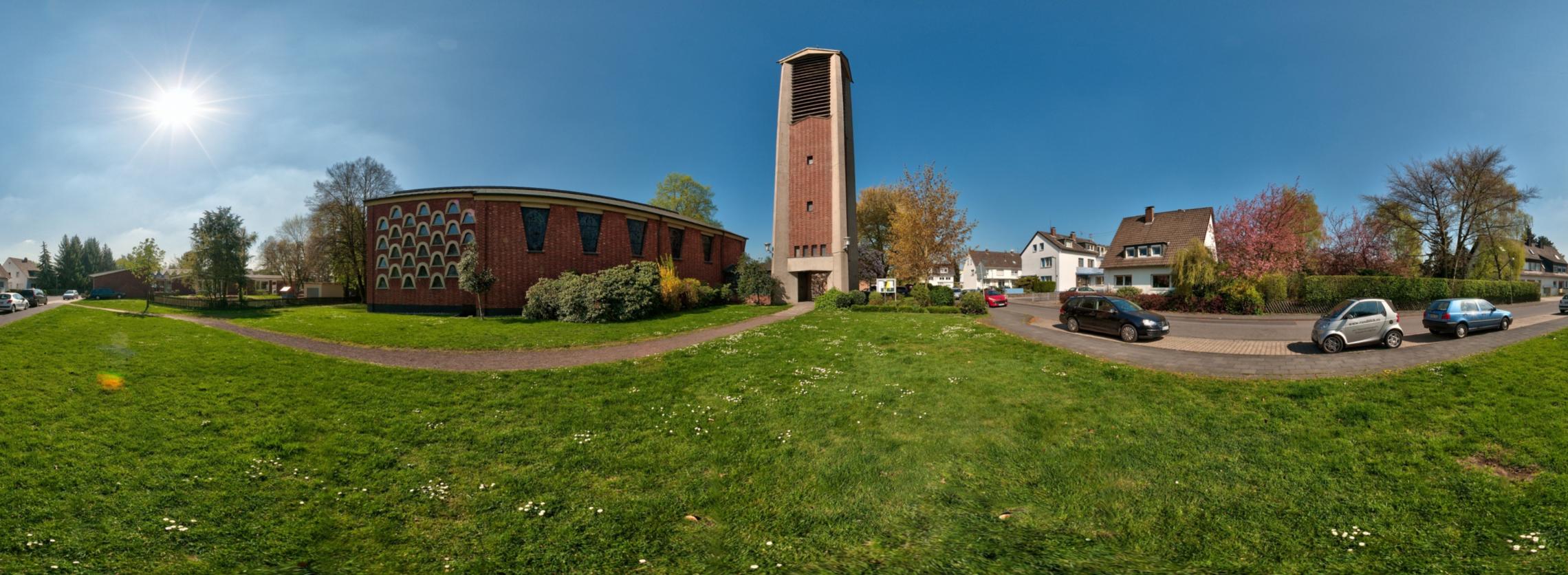 360° Bilder der Kirche aussen
