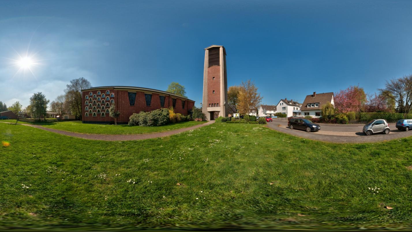 360° Bilder der Kirche aussen