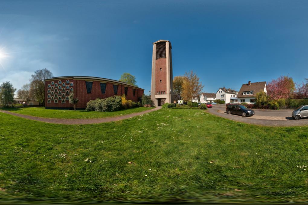 360° Bilder der Kirche aussen