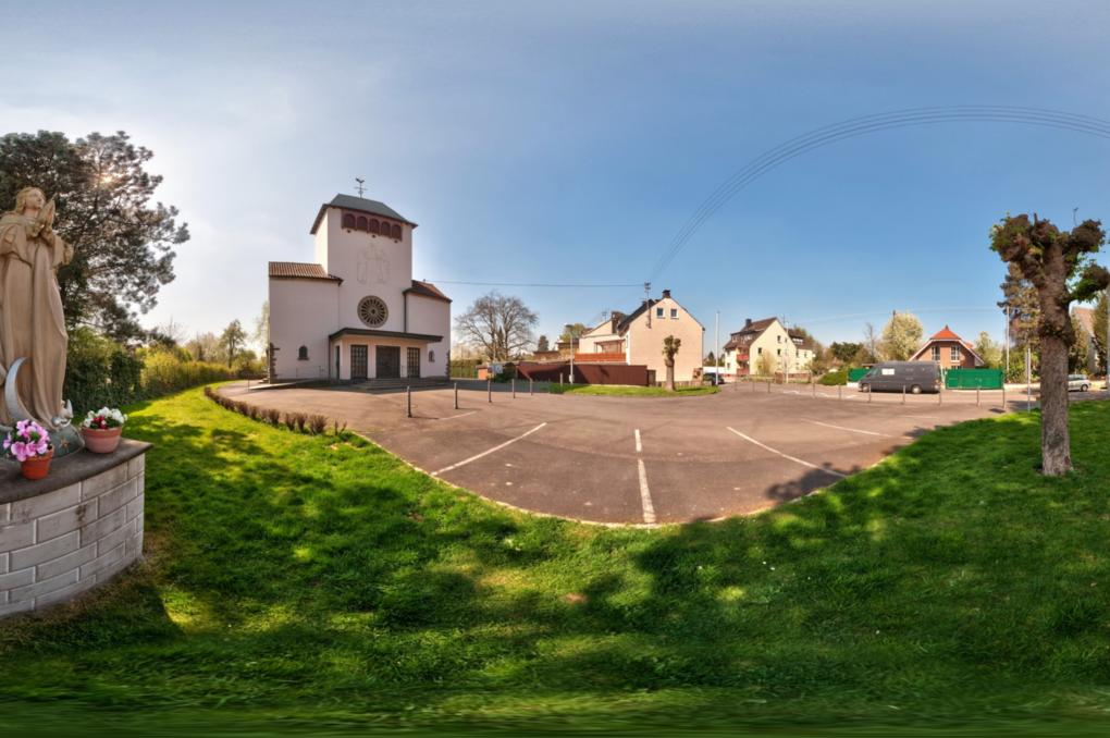 360° Bilder der Kirche aussen