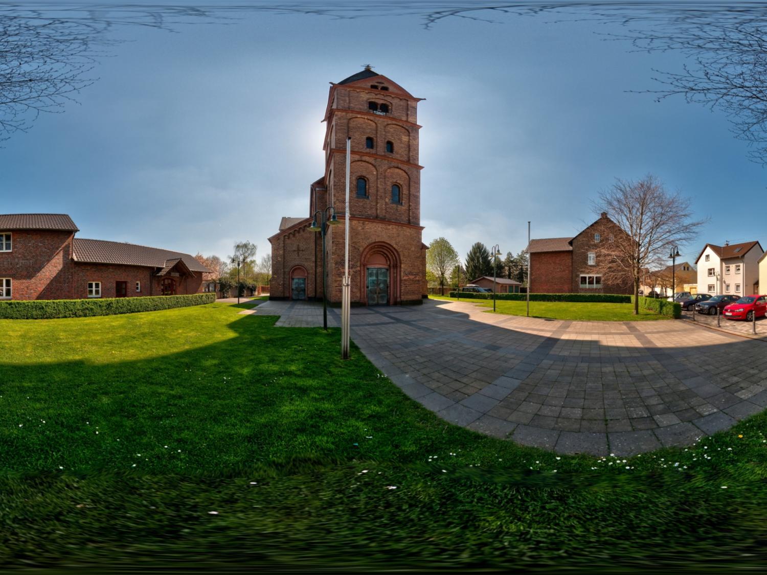 360° Bilder der Kirche aussen