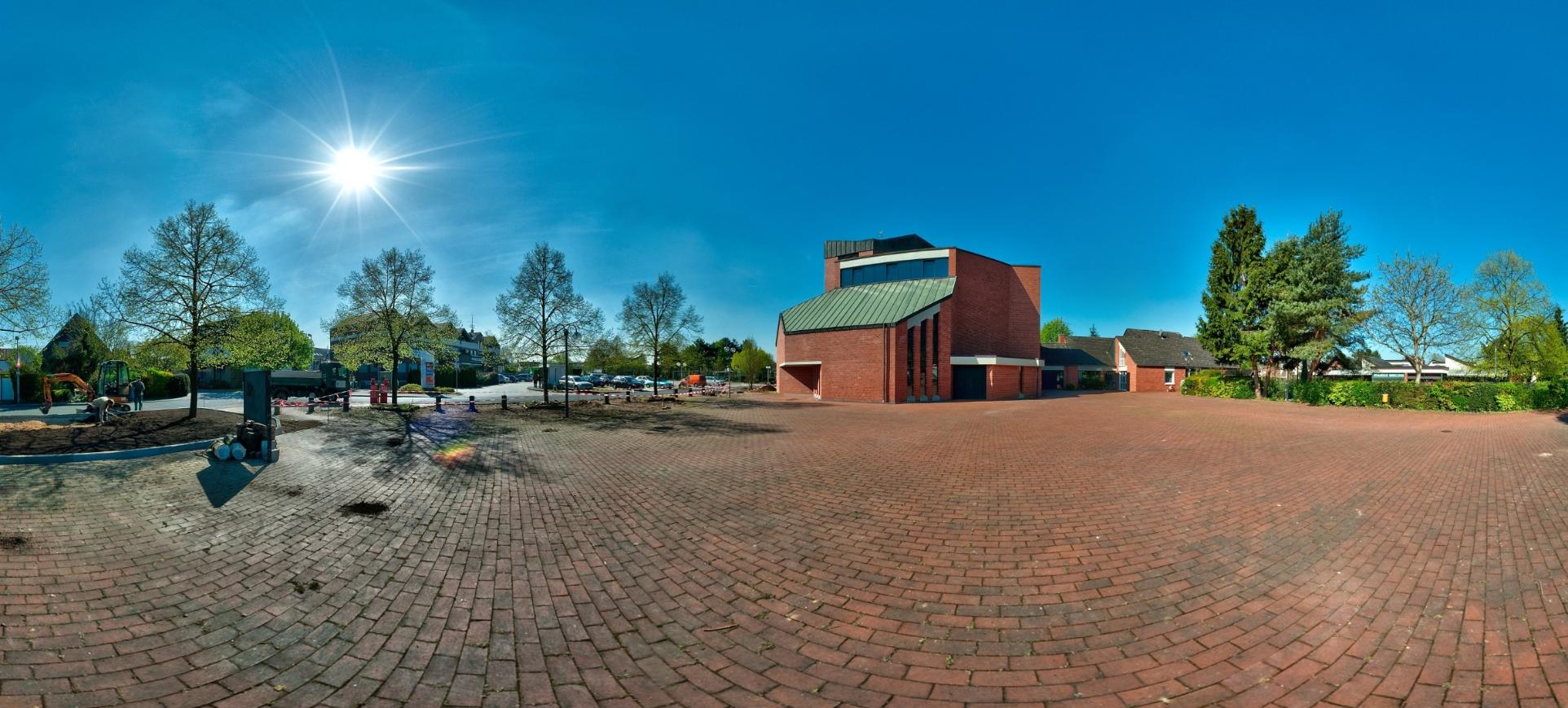 360° Bilder der Kirche aussen