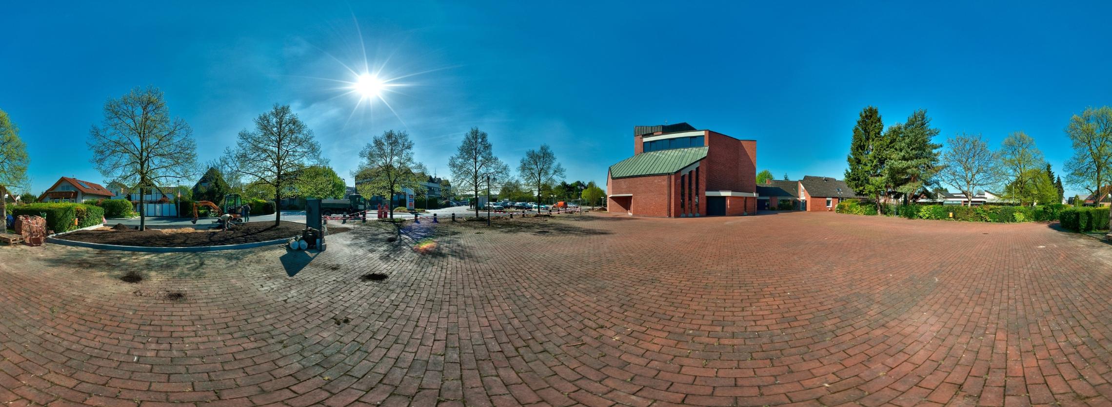 360° Bilder der Kirche aussen