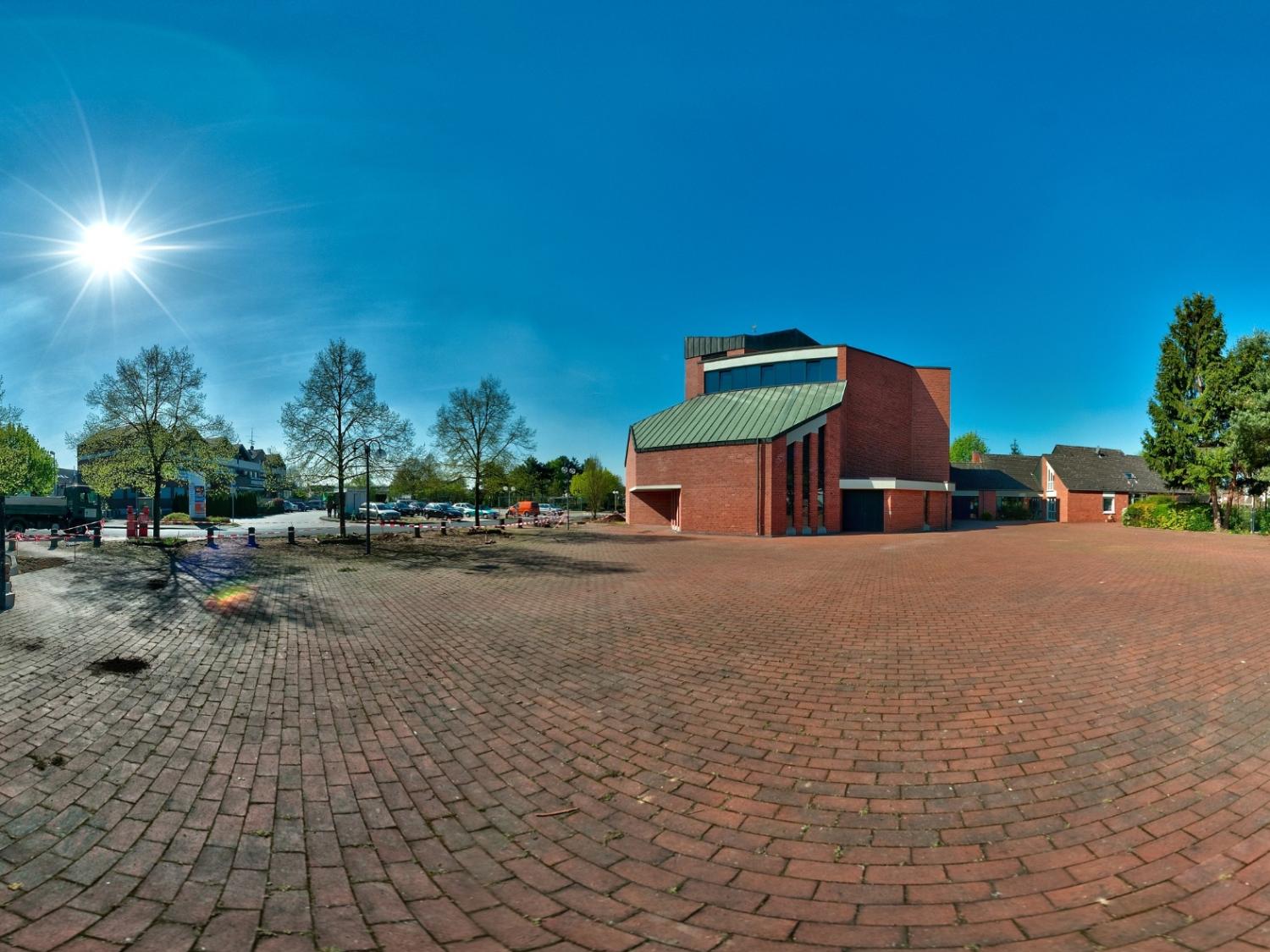 360° Bilder der Kirche aussen